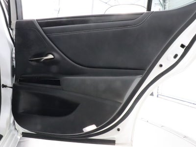 2022 Lexus ES 300h Premium Navigation