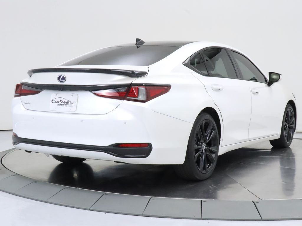 2022 Lexus ES 300h Premium Navigation