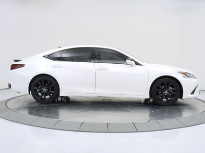 2022 Lexus ES 300h Premium Navigation