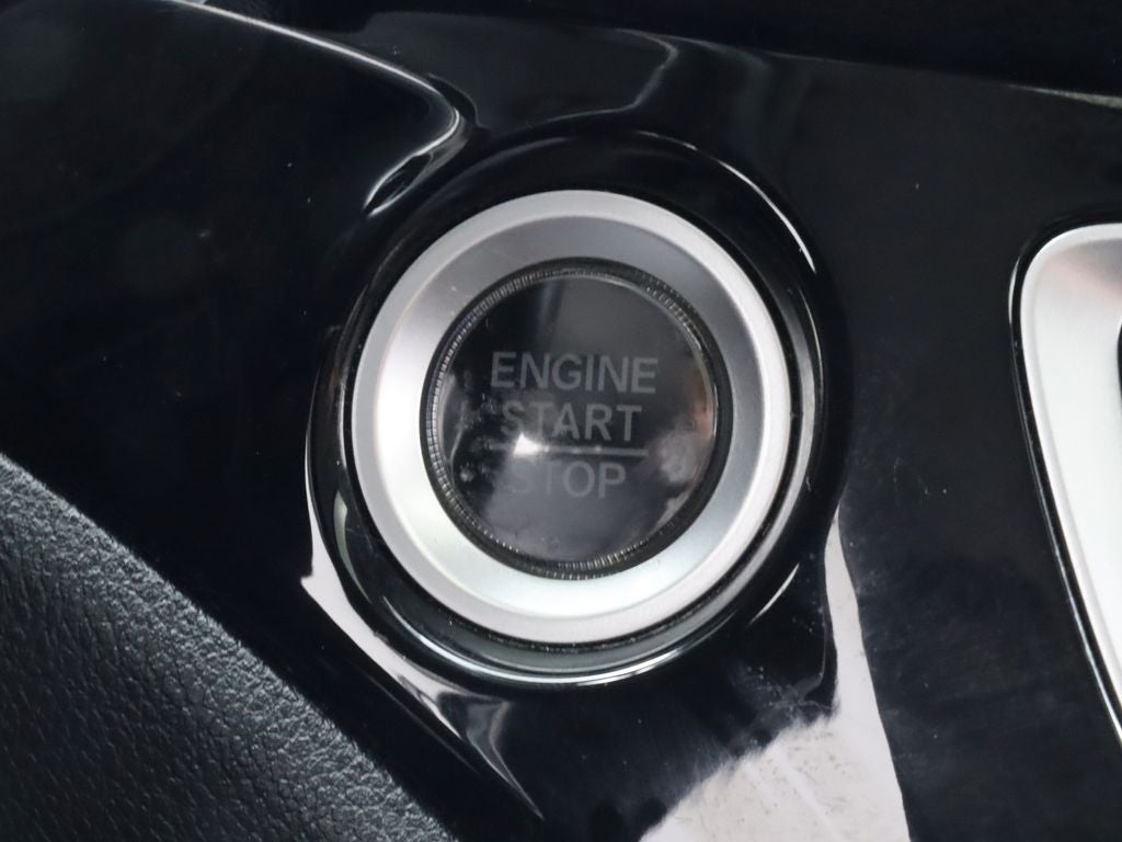 2022 Honda Pilot Touring AWD 8 Passenger