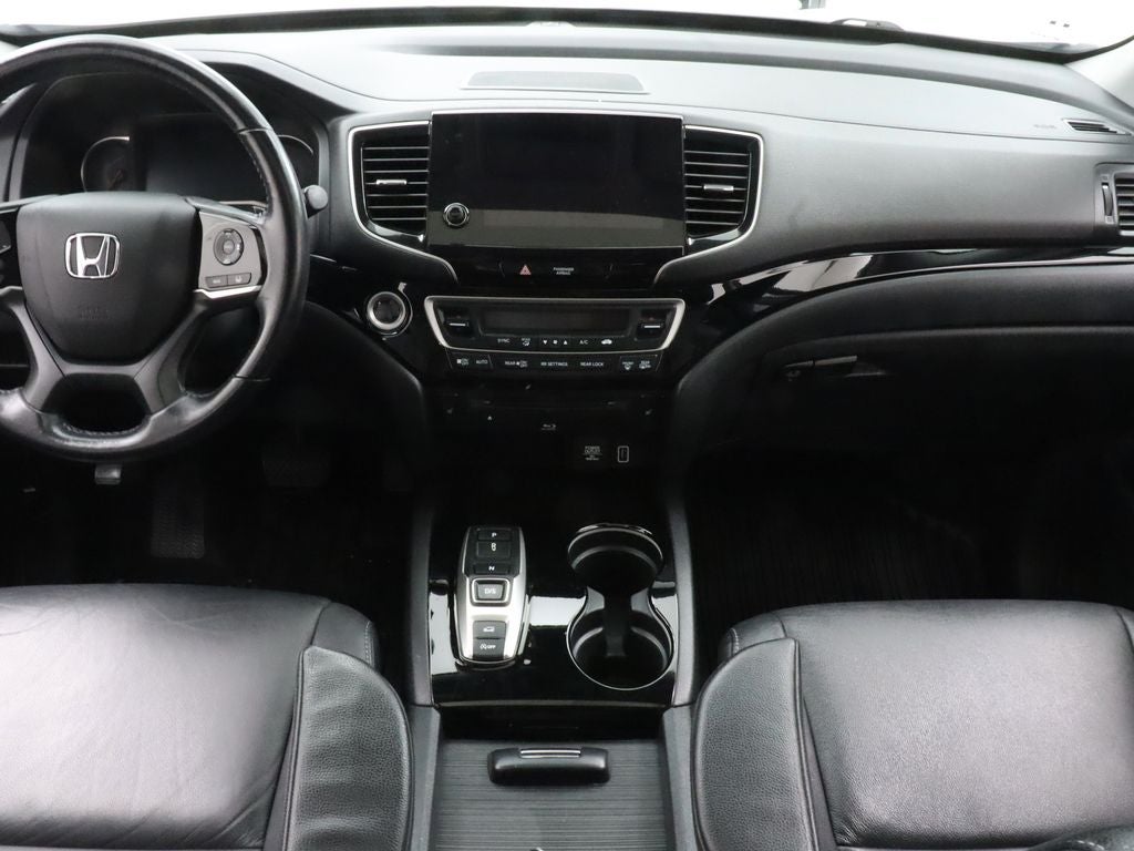 2022 Honda Pilot Touring AWD 8 Passenger