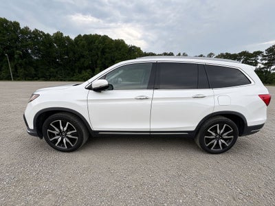 2022 Honda Pilot Touring AWD 8 Passenger