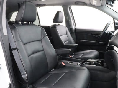 2022 Honda Pilot Touring AWD 8 Passenger