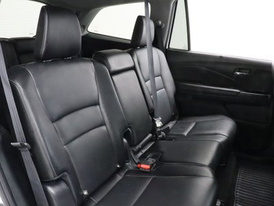 2022 Honda Pilot Touring AWD 8 Passenger