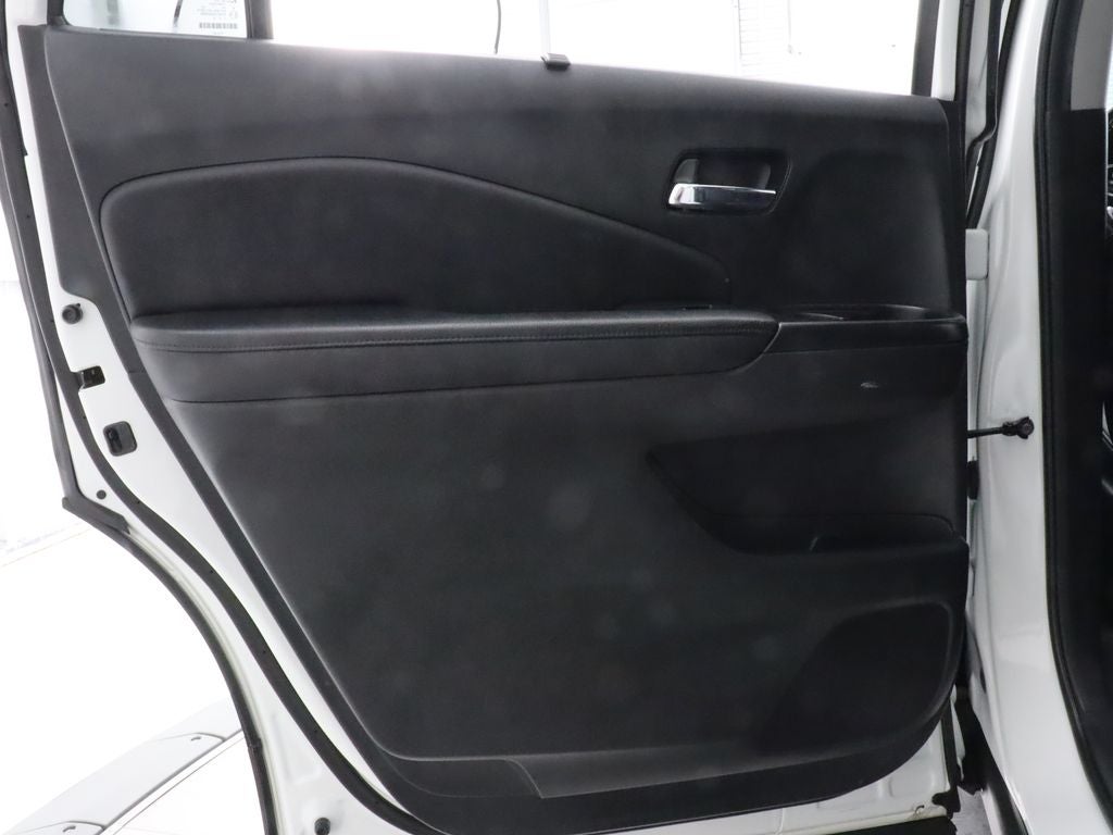 2022 Honda Pilot Touring AWD 8 Passenger