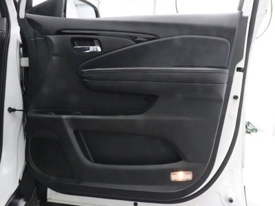 2022 Honda Pilot Touring AWD 8 Passenger