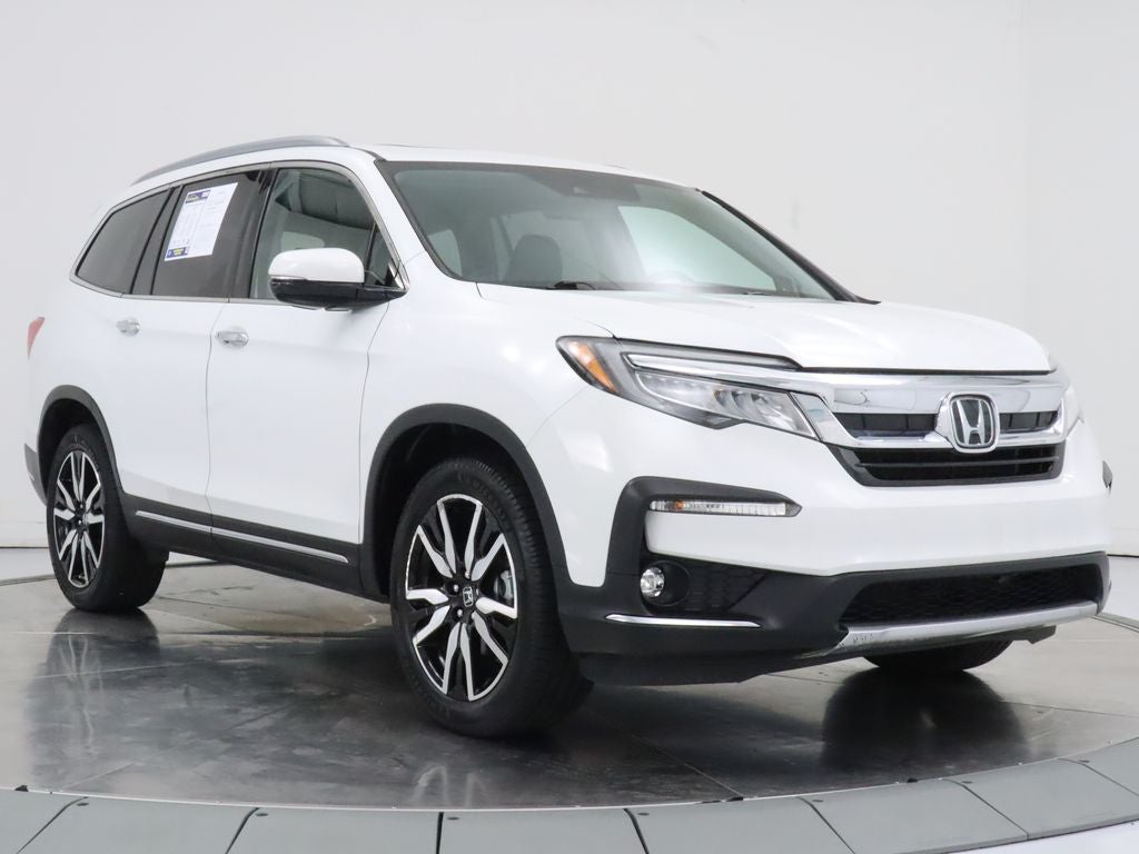 2022 Honda Pilot Touring AWD 8 Passenger