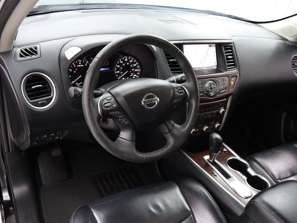 2017 Nissan Pathfinder Platinum