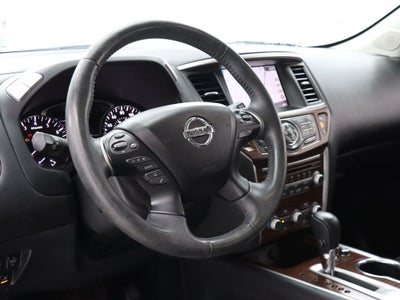 2017 Nissan Pathfinder Platinum