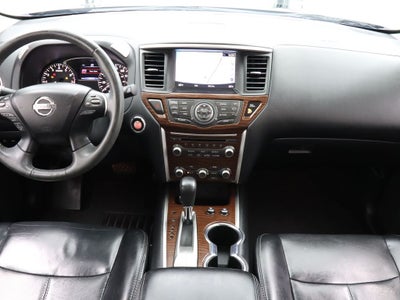 2017 Nissan Pathfinder Platinum