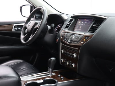 2017 Nissan Pathfinder Platinum