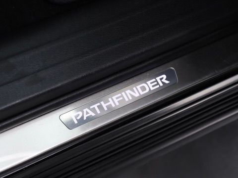 2017 Nissan Pathfinder Platinum
