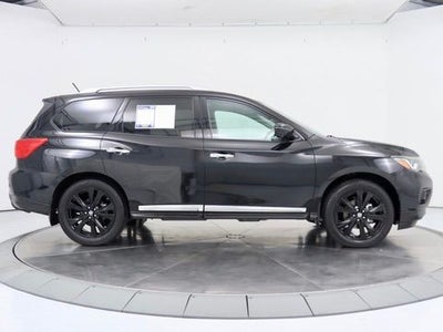 2017 Nissan Pathfinder Platinum