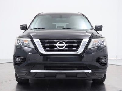 2017 Nissan Pathfinder Platinum