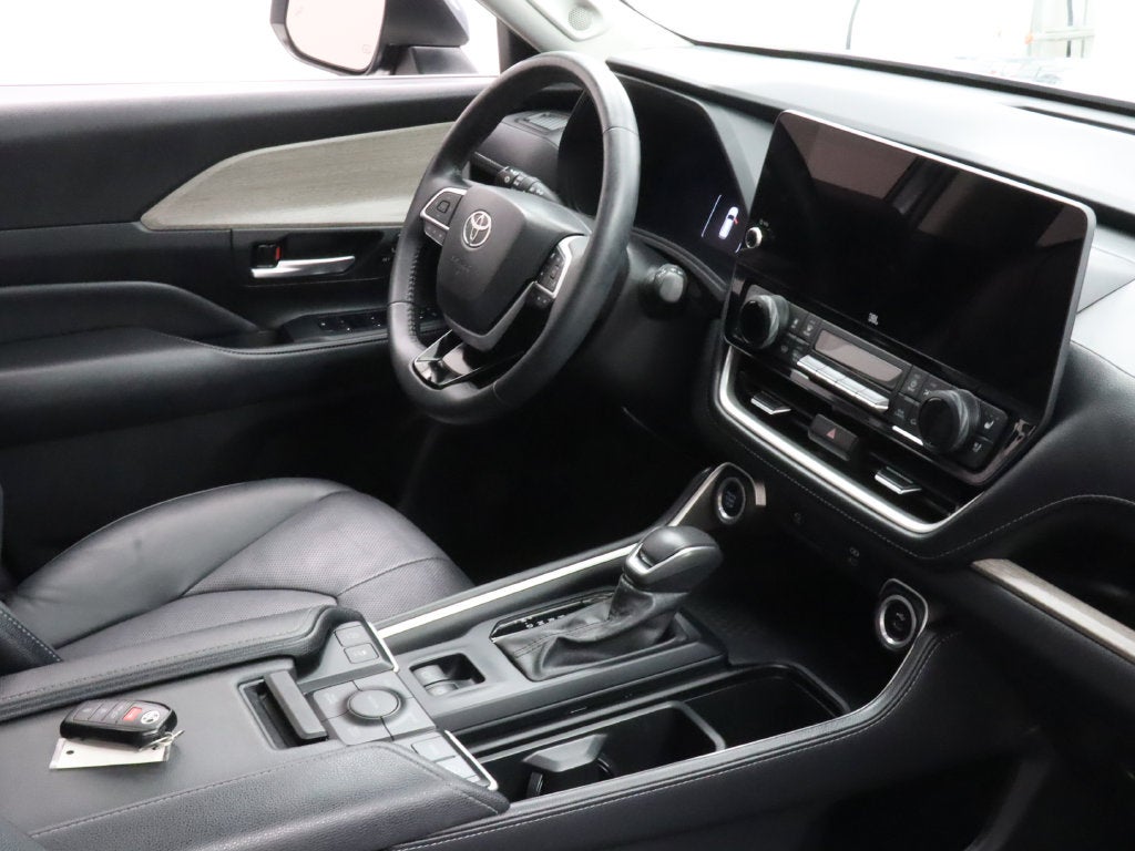 2024 Toyota Grand Highlander Limited AWD Navigation