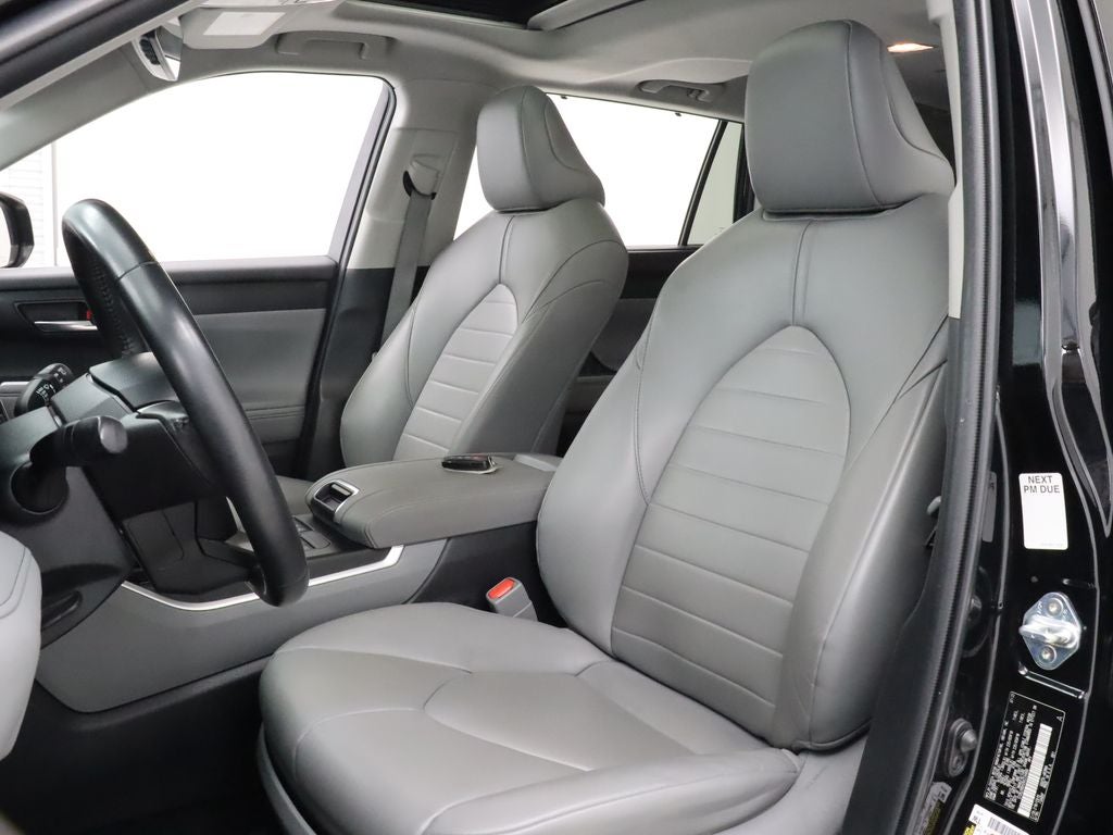 2022 Toyota Highlander XLE AWD