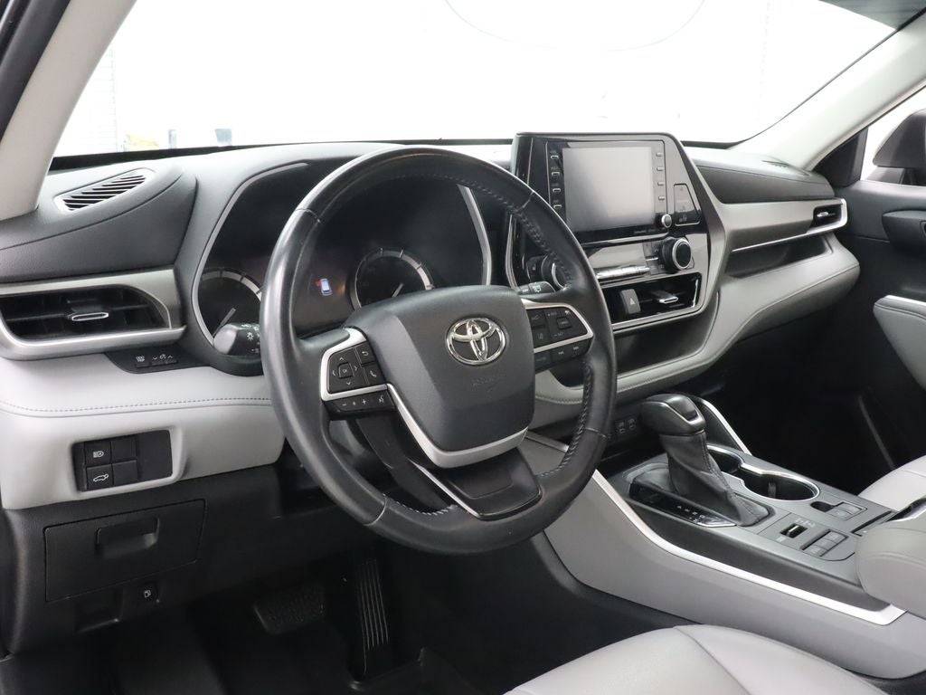 2022 Toyota Highlander XLE AWD
