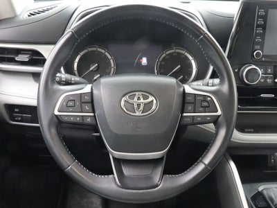 2022 Toyota Highlander XLE AWD