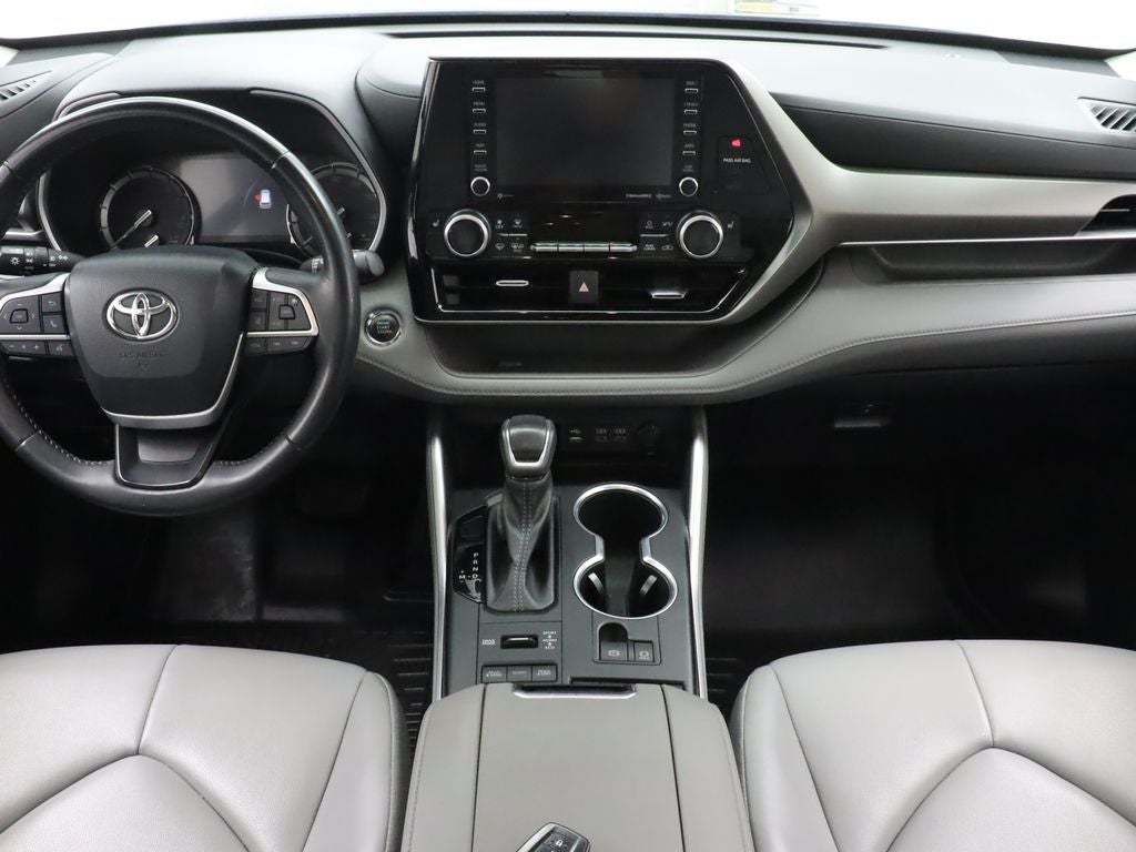 2022 Toyota Highlander XLE AWD