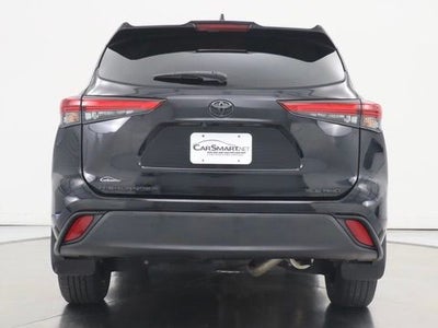 2022 Toyota Highlander XLE AWD