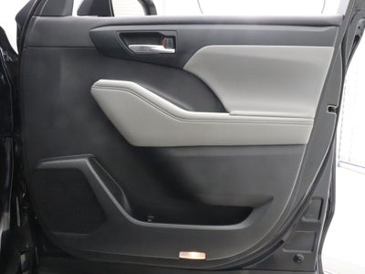 2022 Toyota Highlander XLE AWD