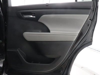 2022 Toyota Highlander XLE AWD