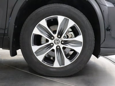 2022 Toyota Highlander XLE AWD
