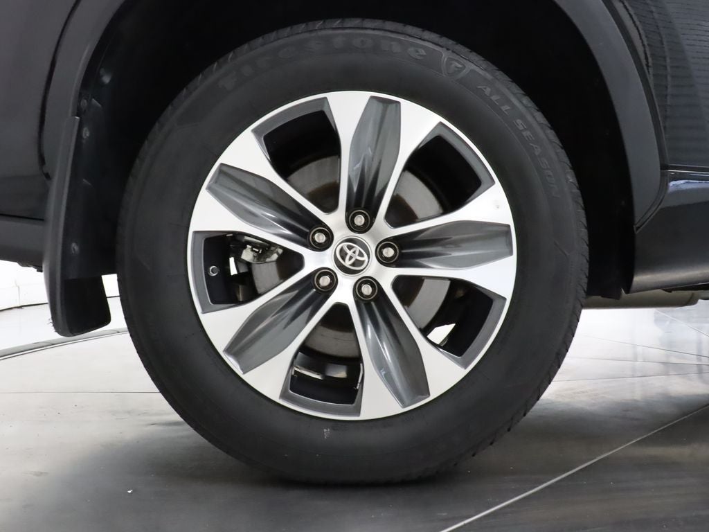 2022 Toyota Highlander XLE AWD