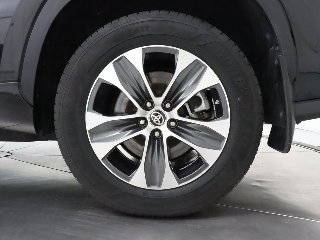 2022 Toyota Highlander XLE AWD