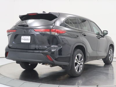2022 Toyota Highlander XLE AWD