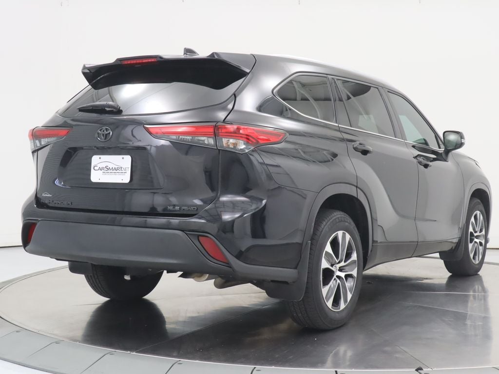 2022 Toyota Highlander XLE AWD