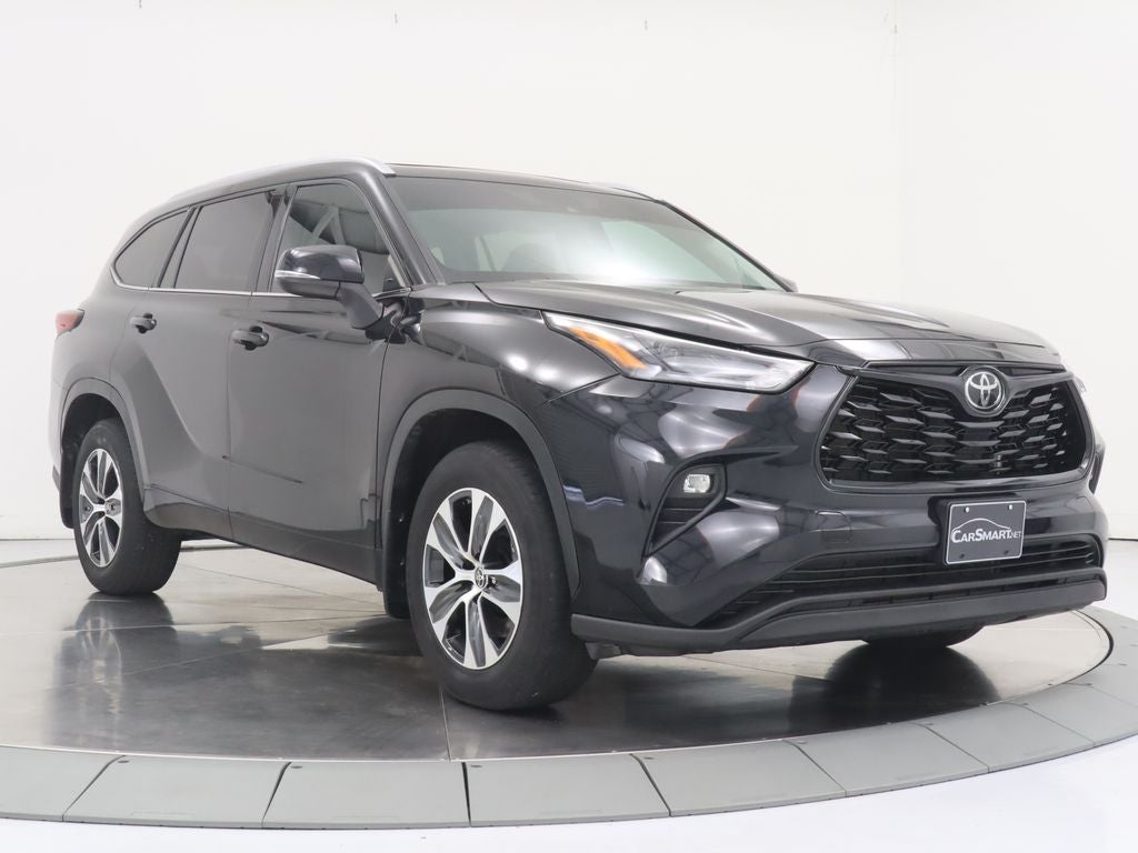 2022 Toyota Highlander XLE AWD