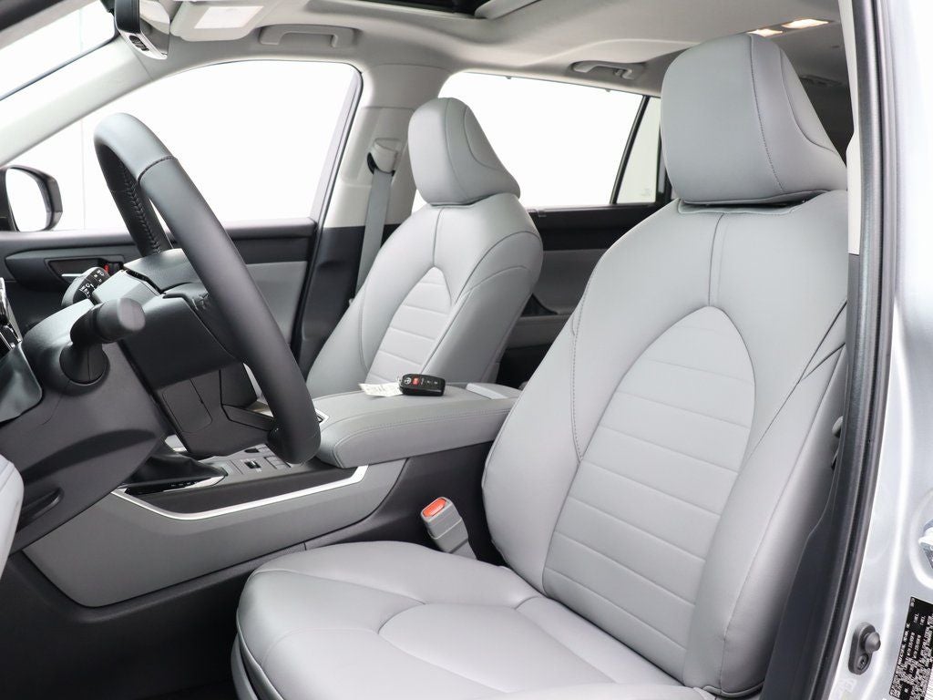 2024 Toyota Highlander XLE AWD