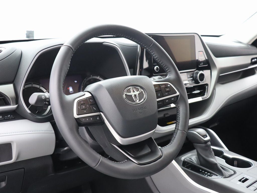 2024 Toyota Highlander XLE AWD