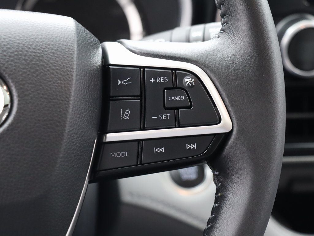 2024 Toyota Highlander XLE AWD