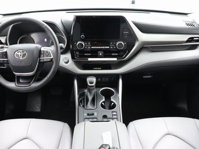 2024 Toyota Highlander XLE AWD
