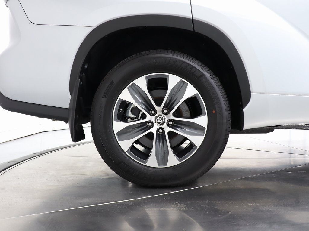 2024 Toyota Highlander XLE AWD