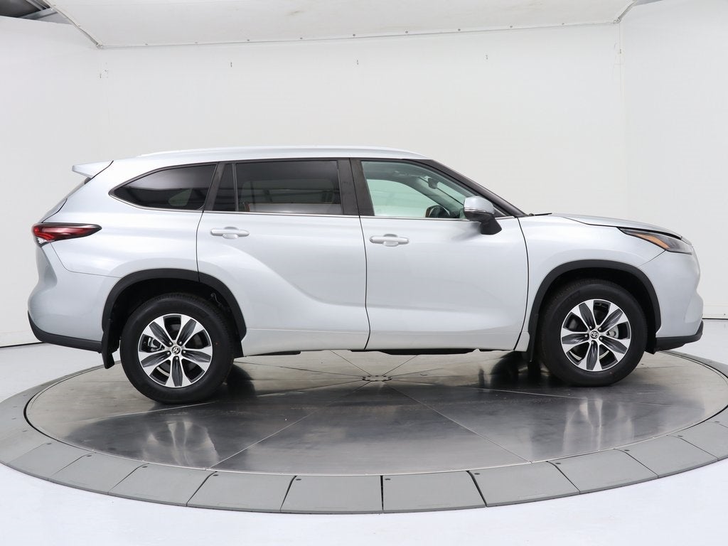 2024 Toyota Highlander XLE AWD