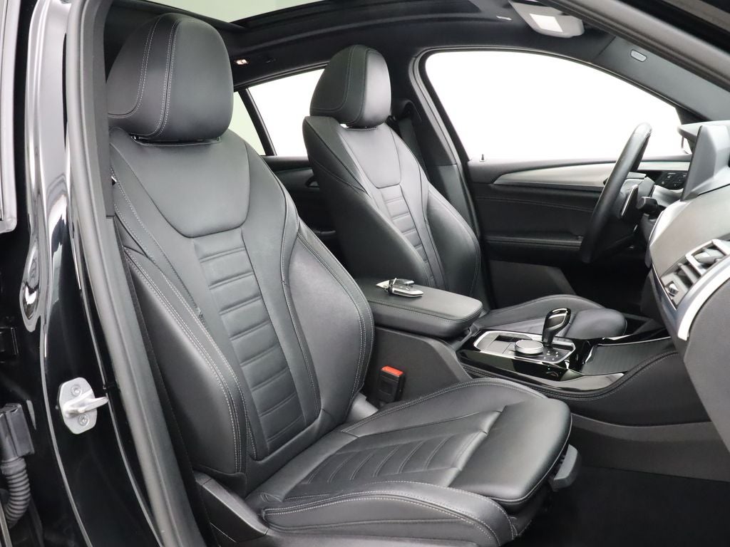 2023 BMW X4 xDrive30i AWD Navigation