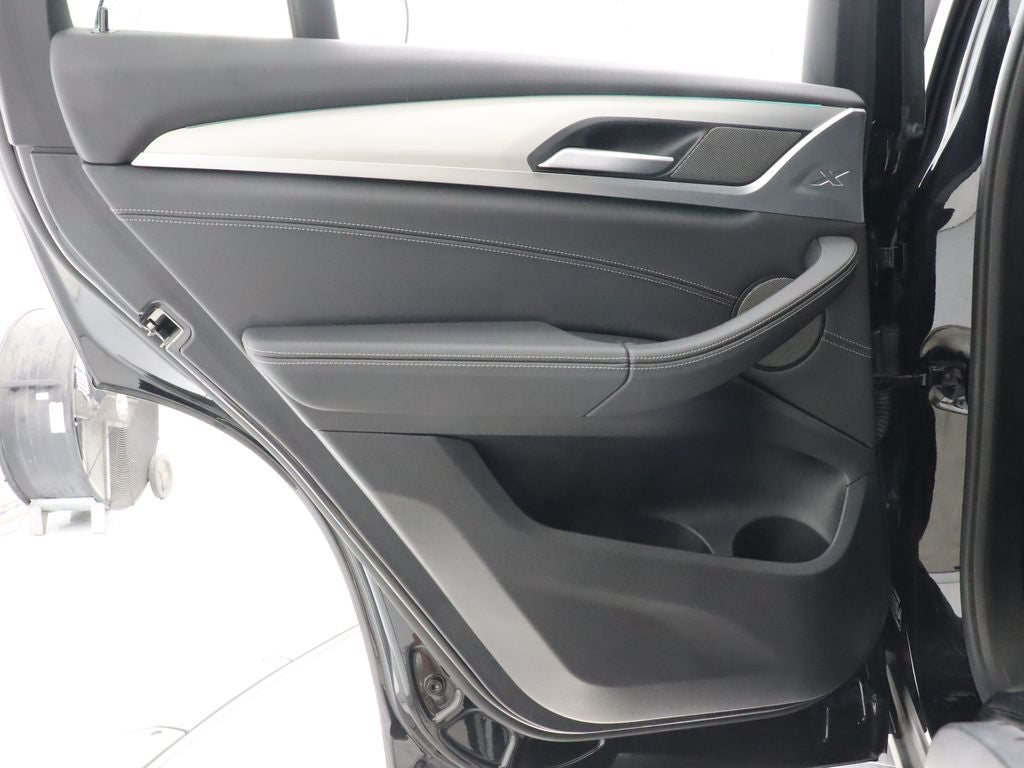 2023 BMW X4 xDrive30i AWD Navigation