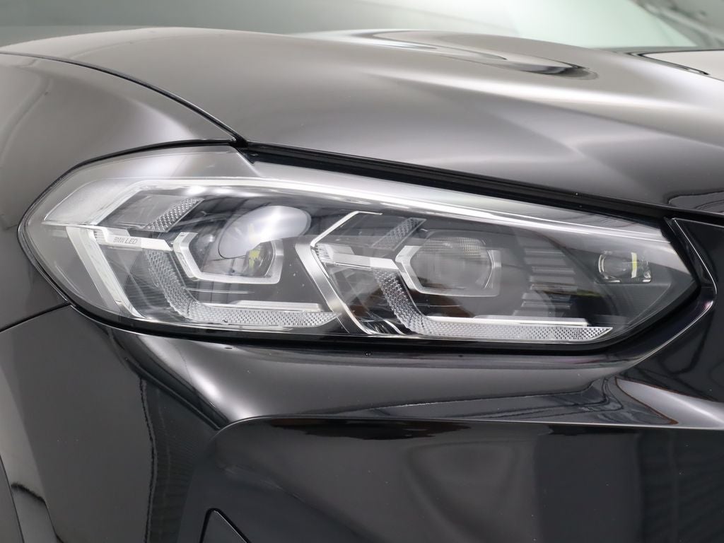 2023 BMW X4 xDrive30i AWD Navigation