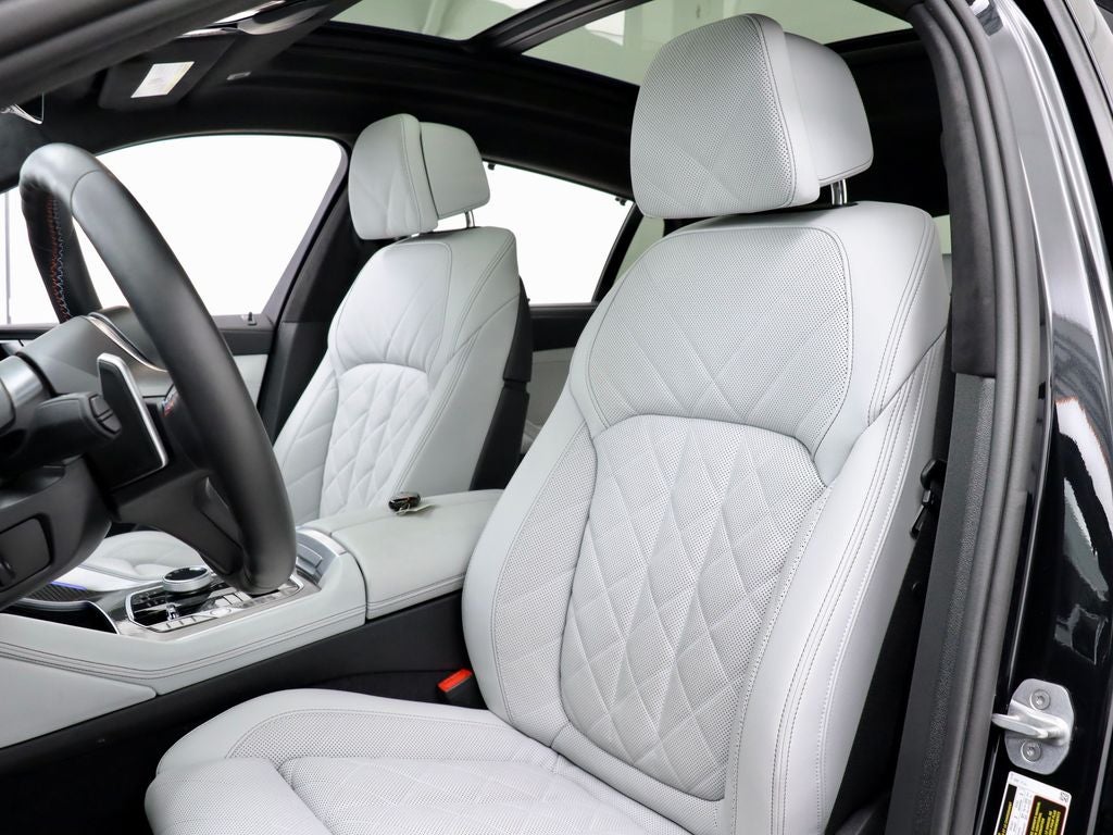 2026 BMW X6 M60i M Sport AWD