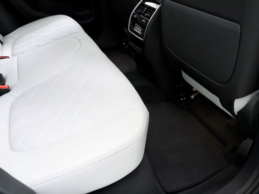 2026 BMW X6 M60i M Sport AWD