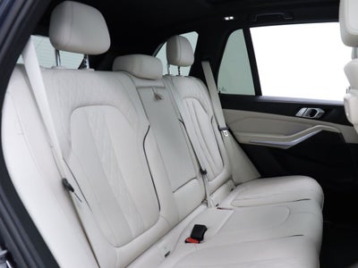 2022 BMW X5 sDrive40i M-Sport Navigation