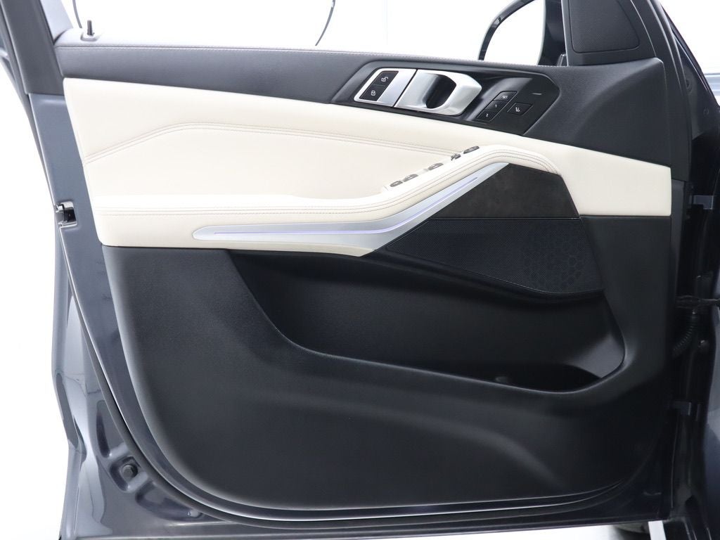 2022 BMW X5 sDrive40i M-Sport Navigation
