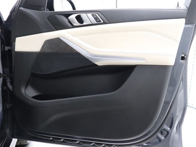 2022 BMW X5 sDrive40i M-Sport Navigation