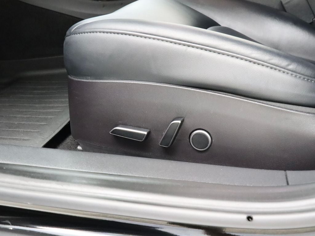 2023 Tesla Model 3 Base Navigation