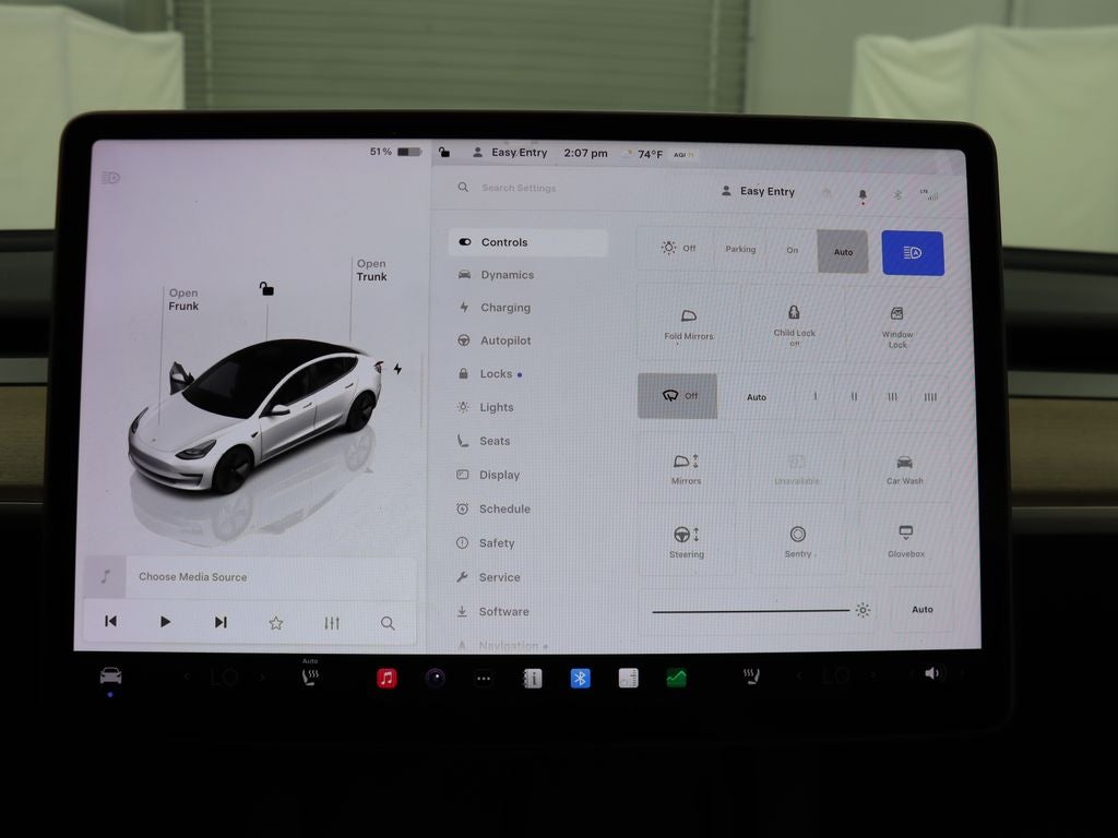 2023 Tesla Model 3 Base Navigation