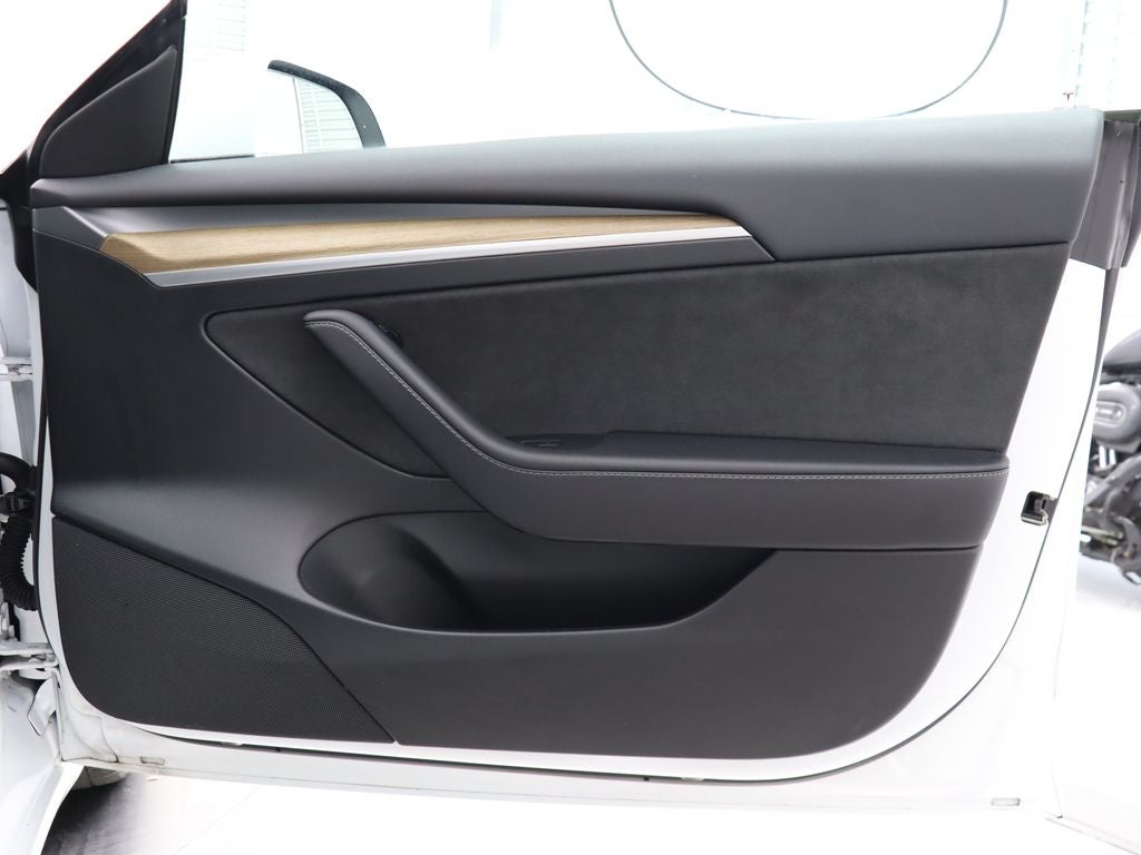 2023 Tesla Model 3 Base Navigation