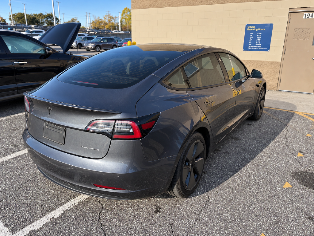 2022 Tesla Model 3 Long Range AWD Navigation